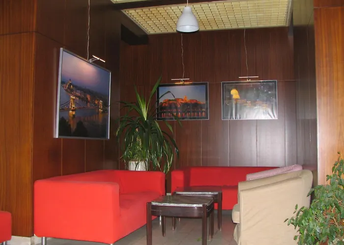Apartments Leslie