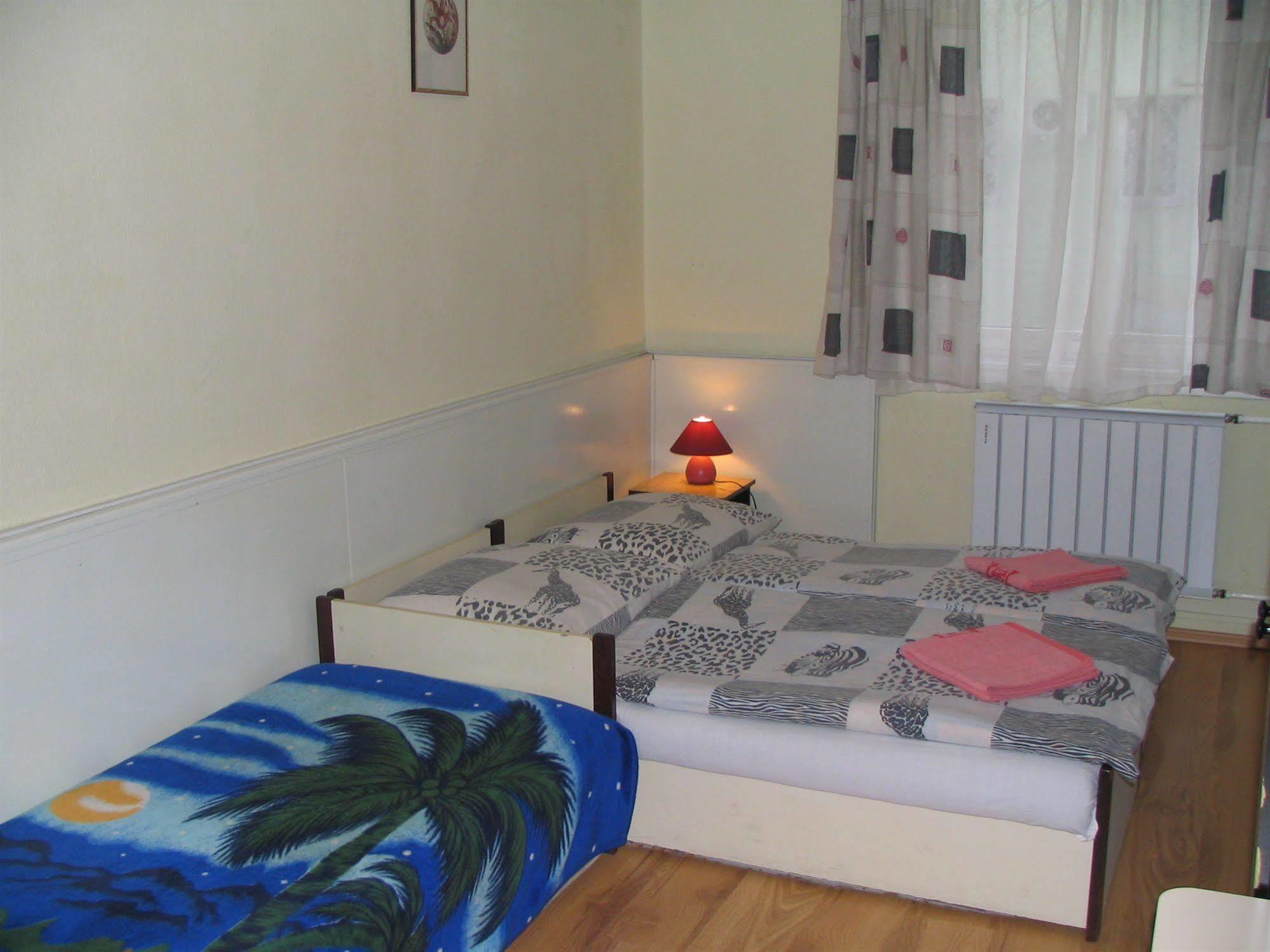 Apartament Leslie *